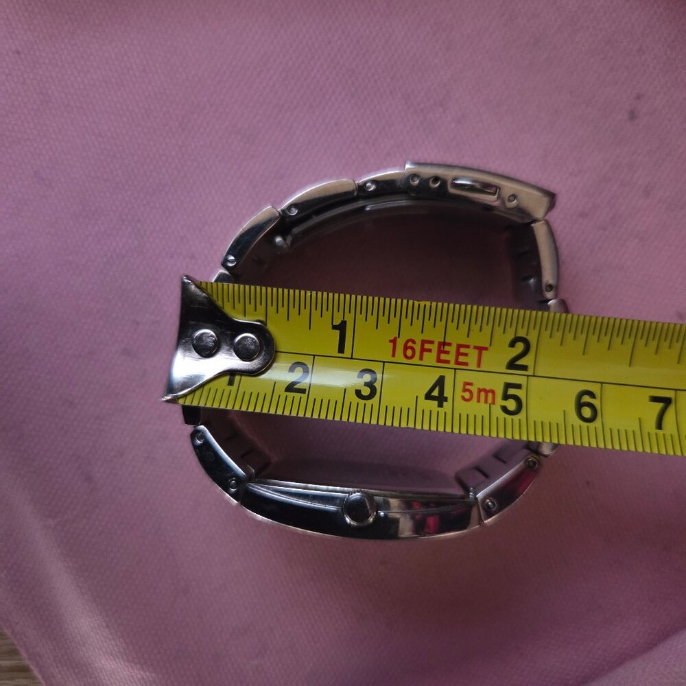 GUESS Analog Watch Womens Silver Wristwatch Bracelet SMALL WRIST - Picture 7 of 7